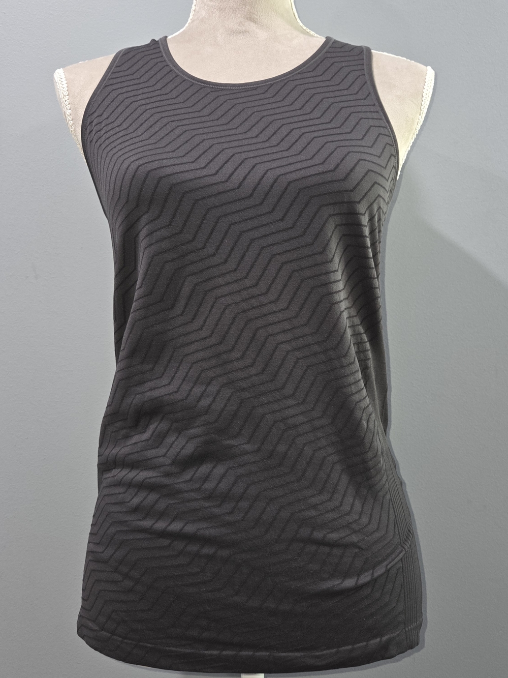 ZYIA Black Chevron Textured Tank